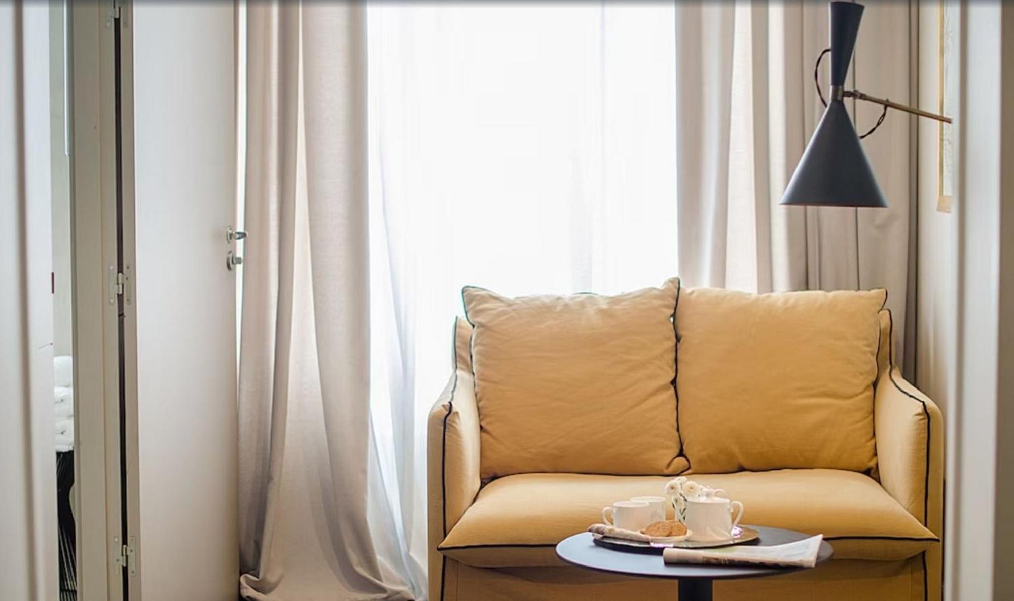 8 Guests Elegant Penthouse In Appartamento Barcellona
